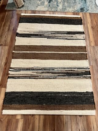 Alpaca & Llama Fiber Rug- 3’ x 5’ -D 